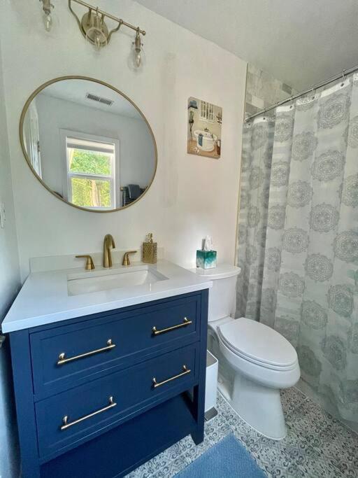 Brand New, Cozy, Modern, One-Bedroom Apartment Falls Church Kültér fotó